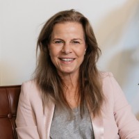 Elvire Jaspers Email & Phone Number