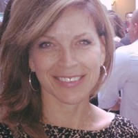 Anna Molnar Email & Phone Number