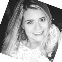 Carolina Oliveira Email