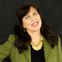 Anna Irwin Email & Phone Number