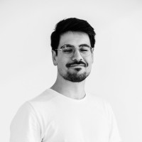 Edgar González Santana Email