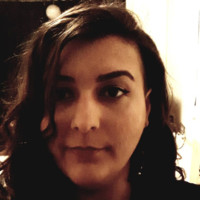 WalletHub Employee Alina Comoreanu's profile photo