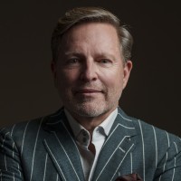 Intro Employee Verne Harnish's profile photo