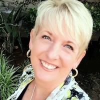 Robin Squires Email & Phone Number