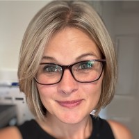 Amber Thomas Email & Phone Number