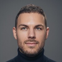 Daniel Mikolášik Email