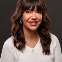 Ella Curry Email & Phone Number