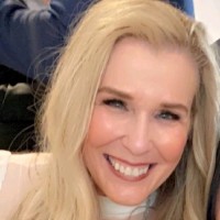 Kelly Knight Email & Phone Number