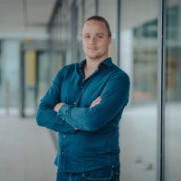 Simon Sommer Email