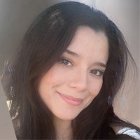 Emilie Cevallos Paredes Email