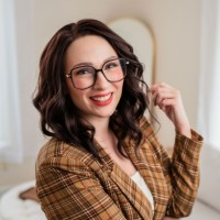 Peregrine Global Services Employee Desiree Moore's profile photo