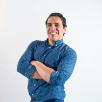 Luis Cheves Email