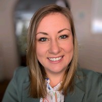 Stephanie Hutton Email & Phone Number