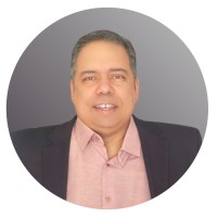 Solutis Tecnologias Employee Valmir Oliveira's profile photo