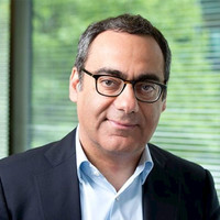 Email e telefono di Robert Vassoyan