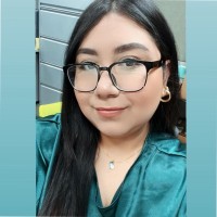 Yulissa Mireya Linares Calderón Email