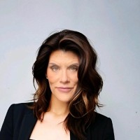 Amanda Donahue Email & Phone Number