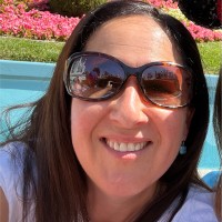 Salesforce Employee Lori Sanders's profile photo
