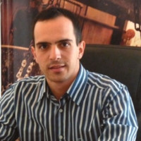 Mariano Briones Email