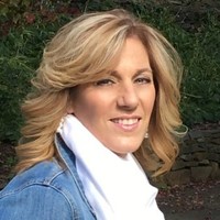 BEAUTY ZONE Employee Diane Deveau's profile photo