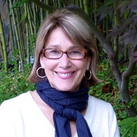 Elizabeth Uribe Email & Phone Number