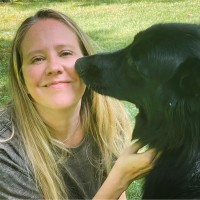 Pinnacle Veterinary Specialists Employee Suzanne Woodfin's profile photo