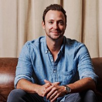 E-mail e número de telefone de Max Goldberg