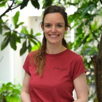 Séverine Debecker Email