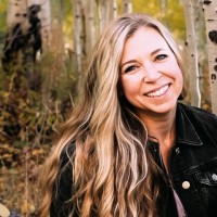 Amplitude Employee Katie Helie's profile photo