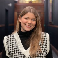 location:live Employee Rhianna Russell's profile photo