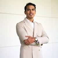 Soneva Employee Oscar Perales's profile photo