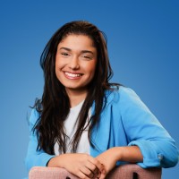Raphaela Alves Email