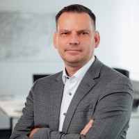 Sven Reinhard Email