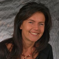 Anna Madaschi Email