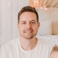 Thomas Hull Email & Phone Number