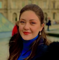 YouTube Employee Claire Benson's profile photo