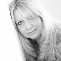 Hellen Stein Email & Phone Number