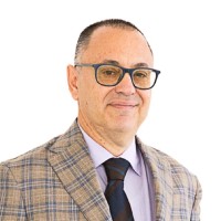 E-mail e número de telefone de Alessandro Spadaro