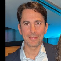 Lucid Capital Markets LLC - Investment Banking Employee David Rosenberg's profile photo