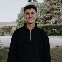 Niclas Brombach Email & Phone Number