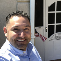 Manuel Leiva Email