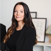 Wilma Clewåker Email