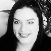 Secure Inheritance Employee Elly Knight's profile photo