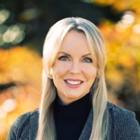 Lara Hartford Email & Phone Number
