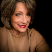 Jennifer Noel Email & Phone Number