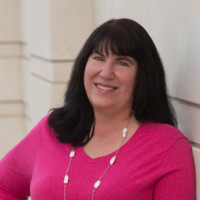 Freelance Digital Marketing Employee Mona Burtz's profile photo