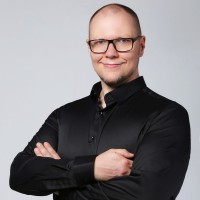 Grzegorz Gierczyk Email