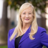 Alliant Employee Benefits- Western Region Employee Cari Lyttle's profile photo
