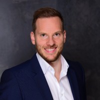 Dominik Rinkens Email