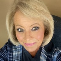 Robin Lyles Email